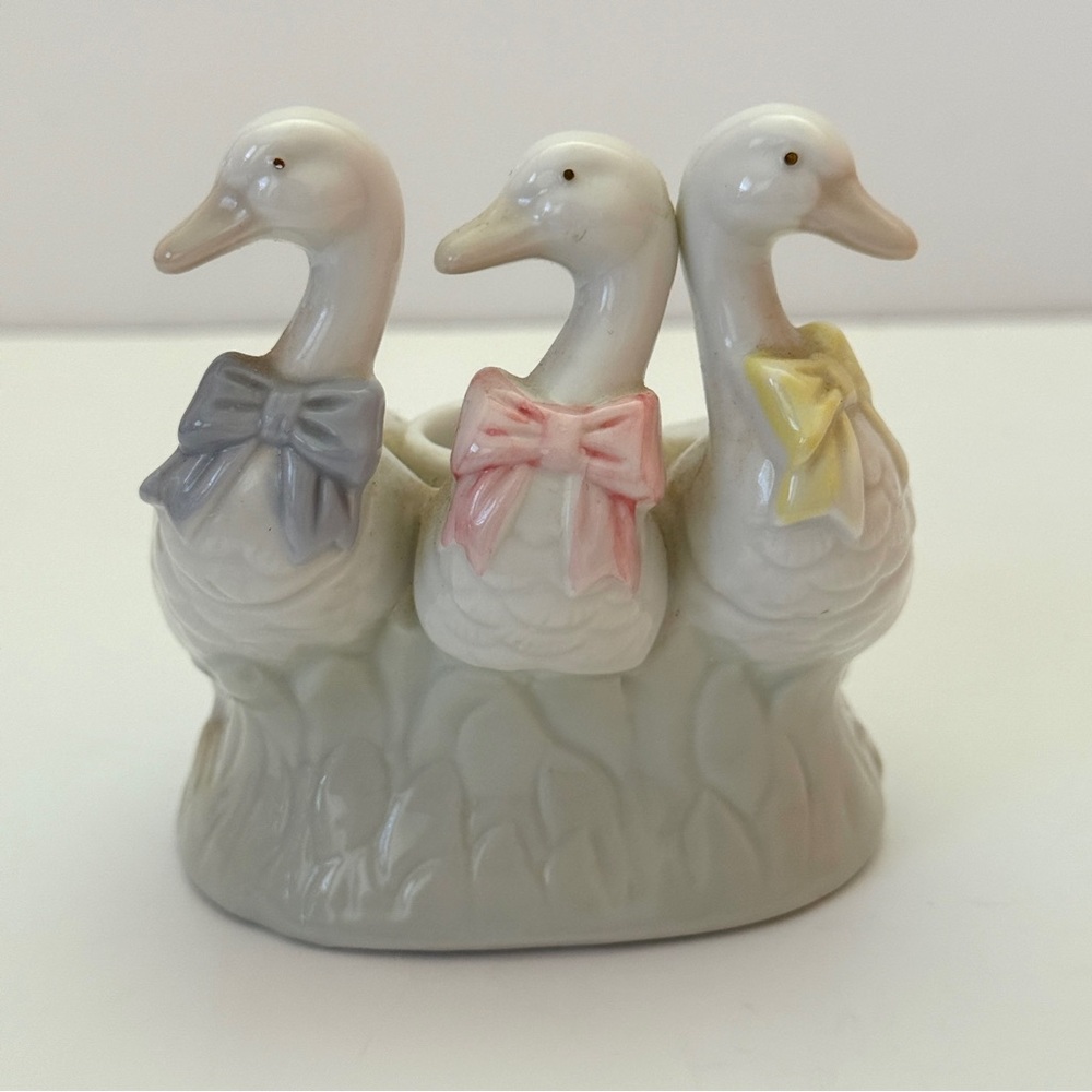 Three Ducks With Pastel Bows Candle Holder Vintage